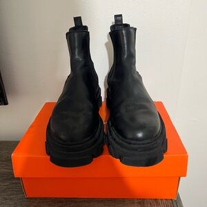 Black platform Sam Edelman bootie size 8